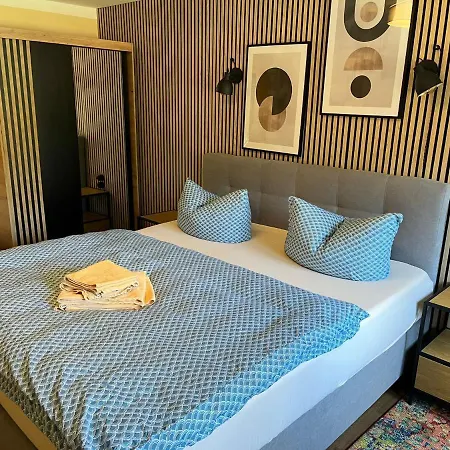 & Cafe Abendroete בית הארחה